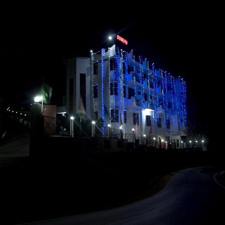 Sumeru Resort Pithorāgarh Buitenkant foto