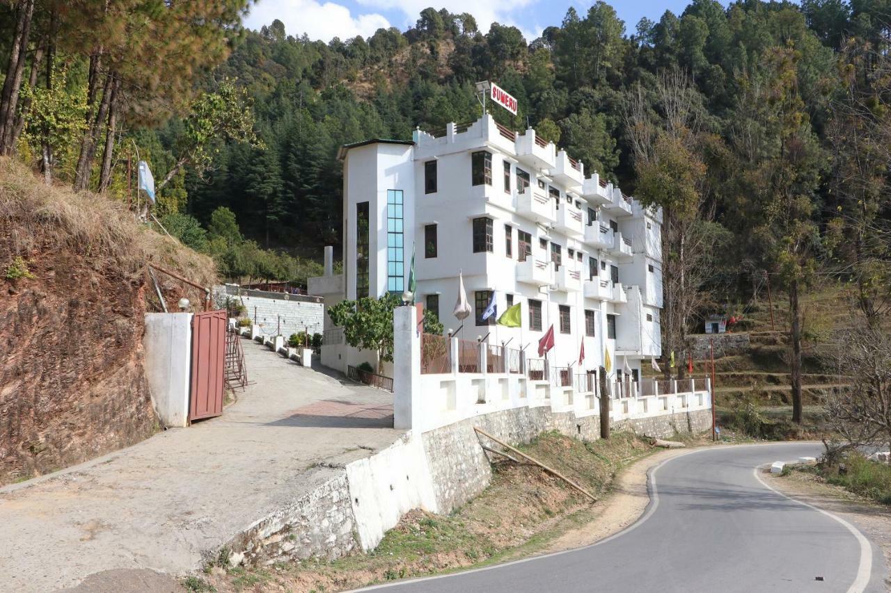 Sumeru Resort Pithorāgarh Buitenkant foto