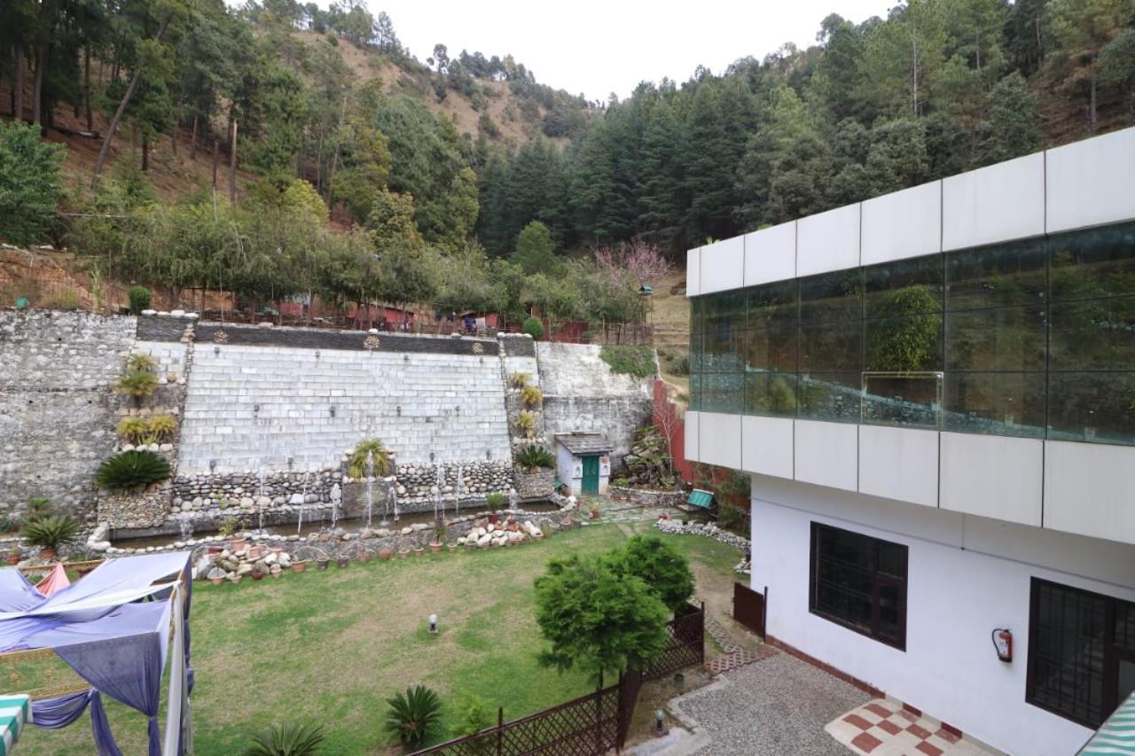 Sumeru Resort Pithorāgarh Buitenkant foto