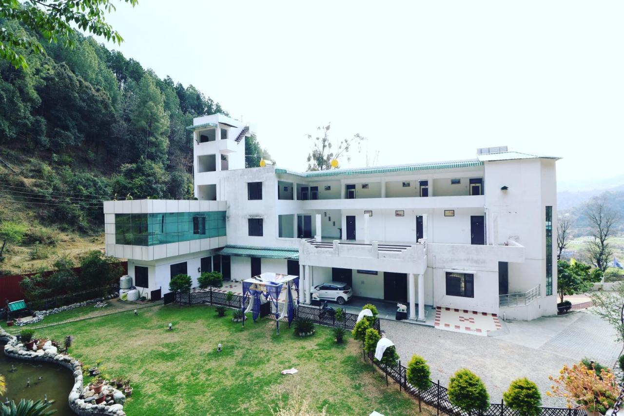 Sumeru Resort Pithorāgarh Buitenkant foto